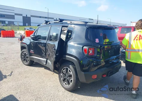 2016 Jeep Renegade Trailhawk z USA, uszkodzony, nr VIN ZACCJBCTXGPC65105
